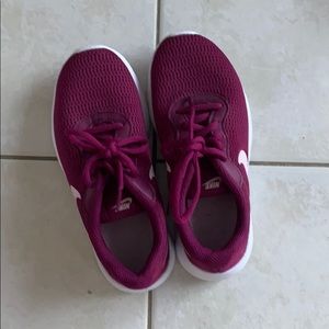 Nike girls shoe, 1.5 U.S.